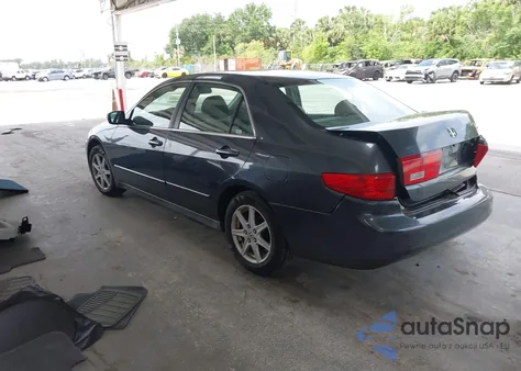 2005 Honda Accord 2.4 Lx из США, поврежденный, VIN 1HGCM56405A186960